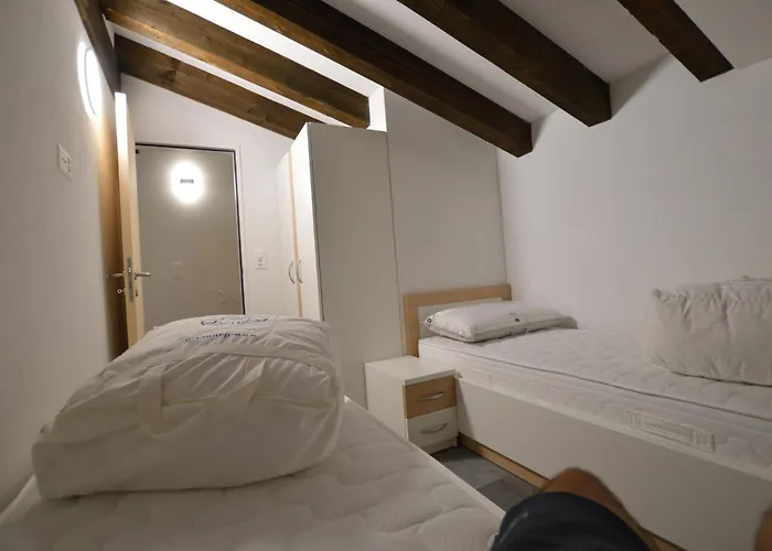 Appartement Urschein In Laax-murschetg