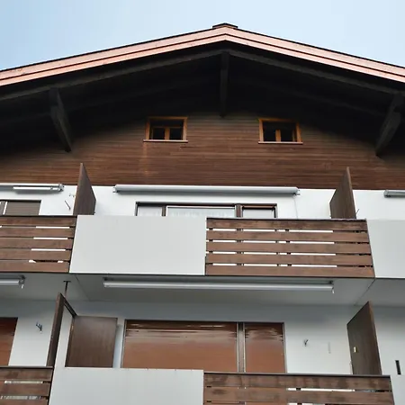 Urschein In Laax-murschetg Apartment Laax